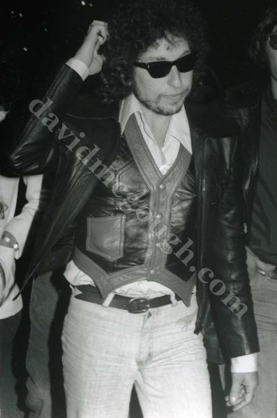 1979-Bob Dylan, Last Waltz premiere Hollywood.jpg